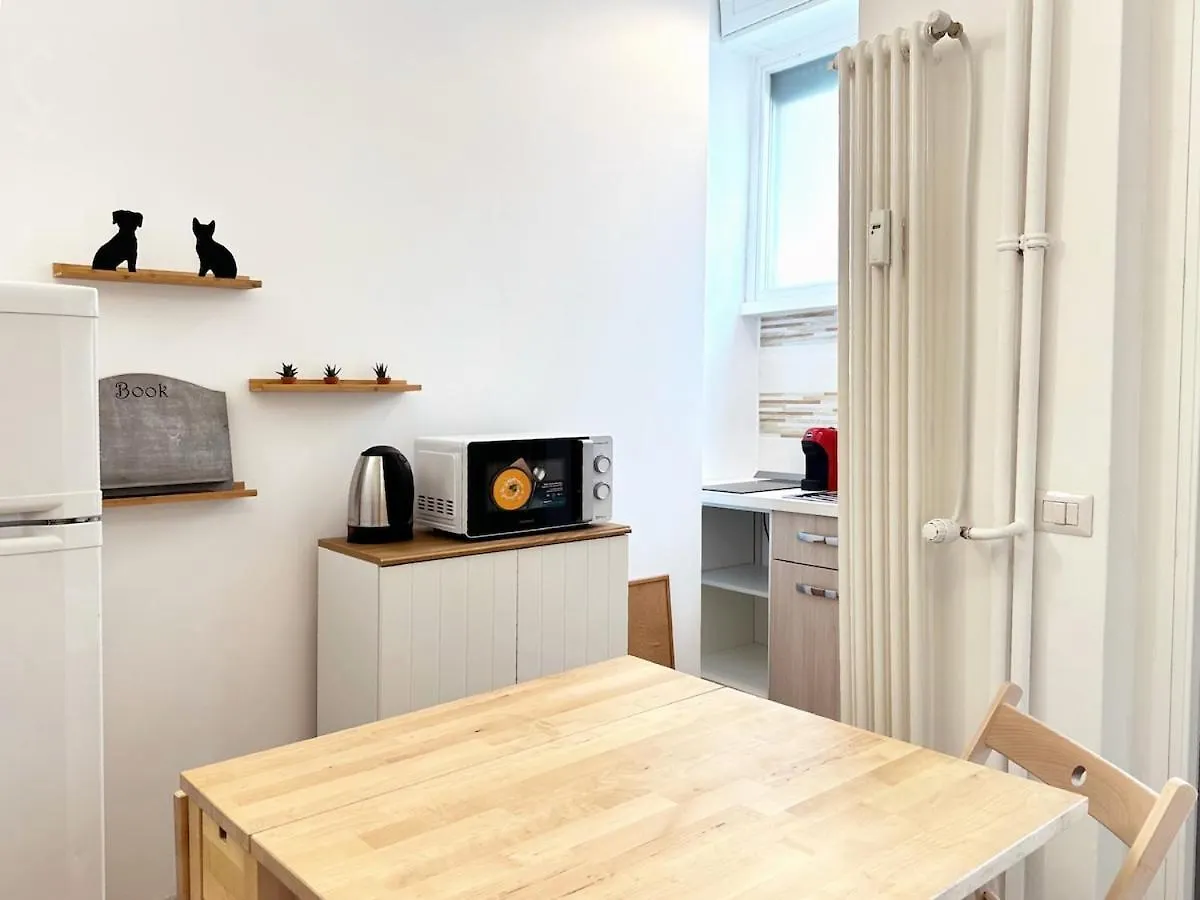 Casa Illi Welcomes You! A Nice, Comfortable Studio Milan Apartment